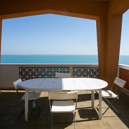M14 - Marcelli, Quadrilocale Fronte Mare Con Terrazzo * Marcelli